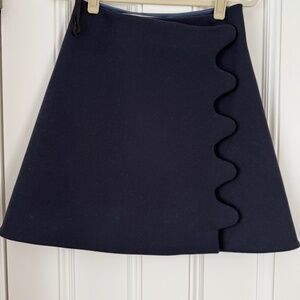 Trademark A-line short wrap skirt navy size 4